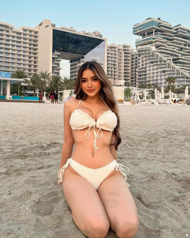escortaylin-4 Konya Escort Aylin Güzelliğim İle Partnerimi Mest Ederim