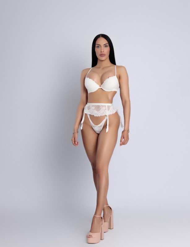 escortkayra-3 Konya Escort Kayra Vip Escort Deneyimini Yaşamak İçin Hizmetimden Faydalanın